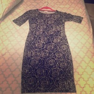 Lularoe Julia XS black and White Roses